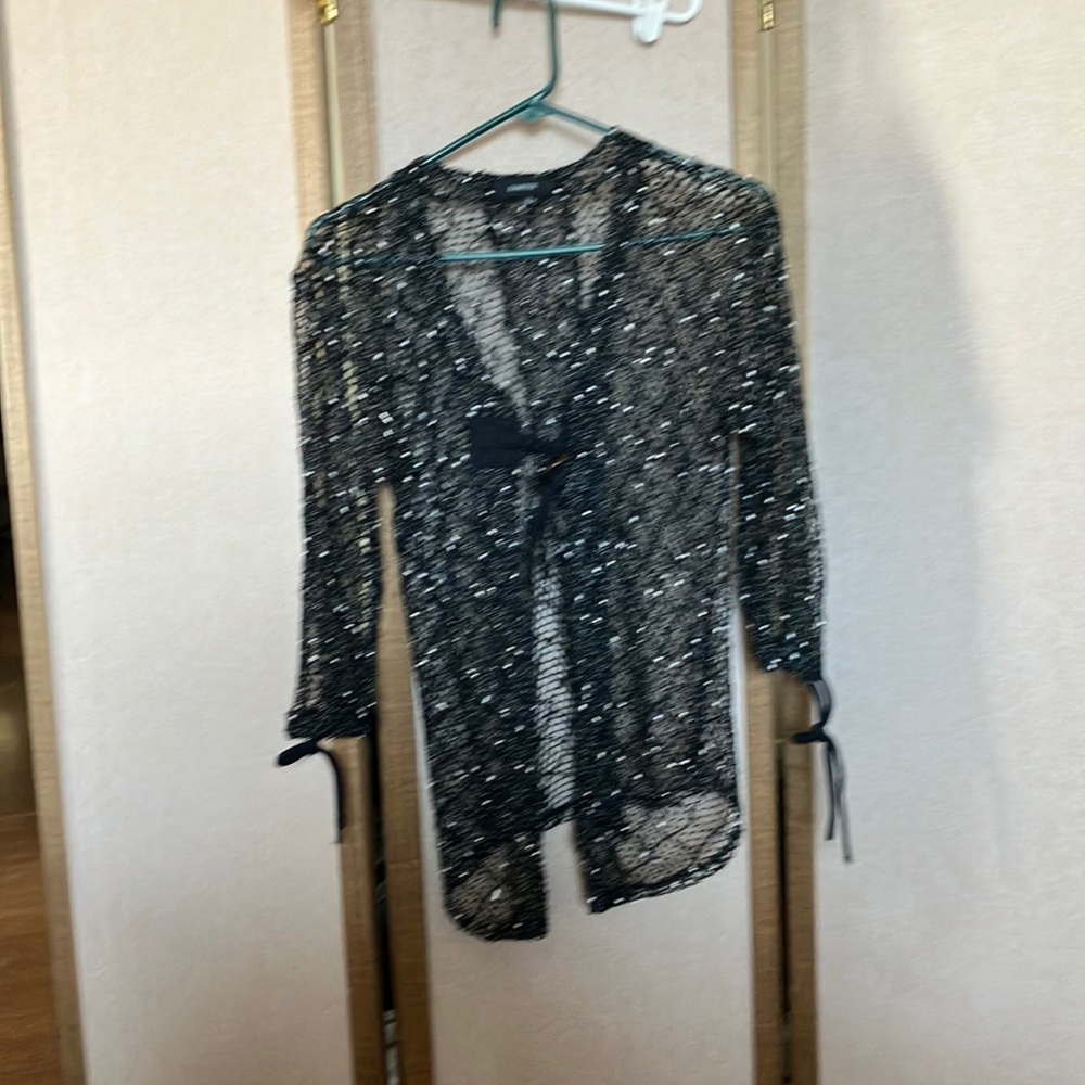 FINAL MARKDOWN Black and White open Knit cover up small